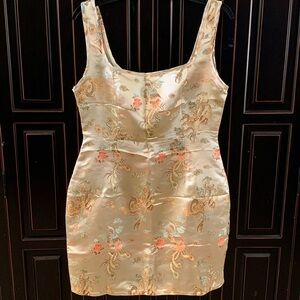 PRETTY LiTTLE THiNGS Dress Peacock Embroidered 
Asian Silk Inspired US-8